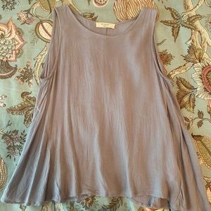 Grey sleeveless shirt